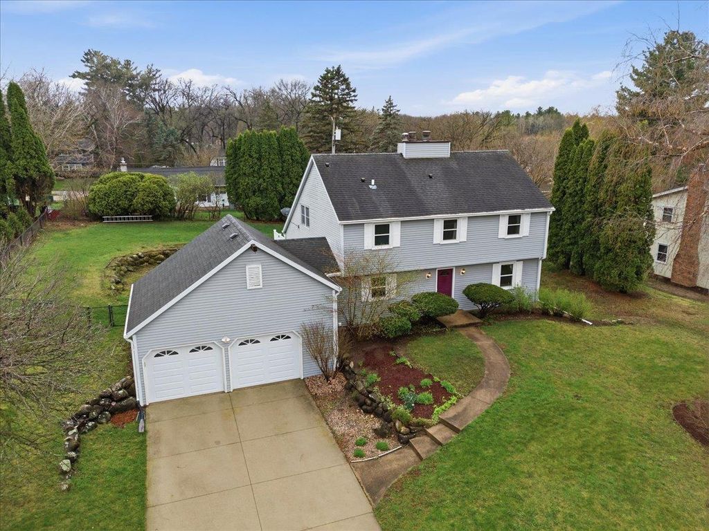 Photo of 2830 Grandview BOULEVARD, Madison, WI 53713 (MLS # 2020436)