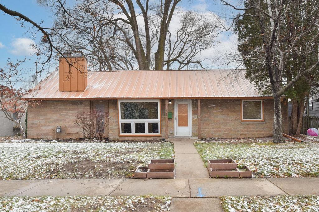 Photo of 8105 W Townsend STREET, Milwaukee, WI 53222 (MLS # 1944212)