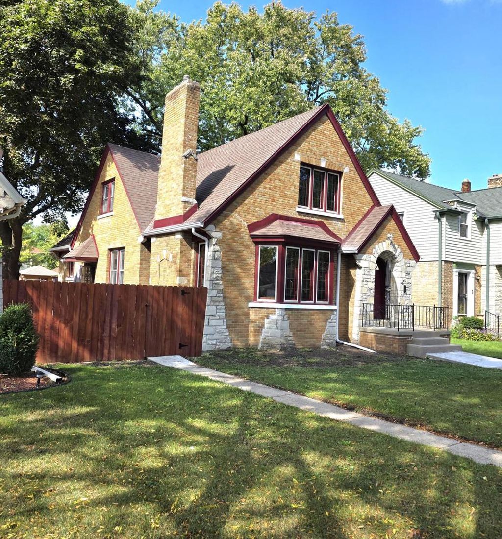 Photo of 3853 N 42nd STREET, Milwaukee, WI 53216 (MLS # 1937452)