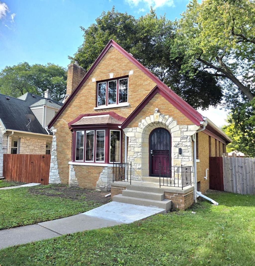 Photo of 3853 N 42nd STREET, Milwaukee, WI 53216 (MLS # 1937452)
