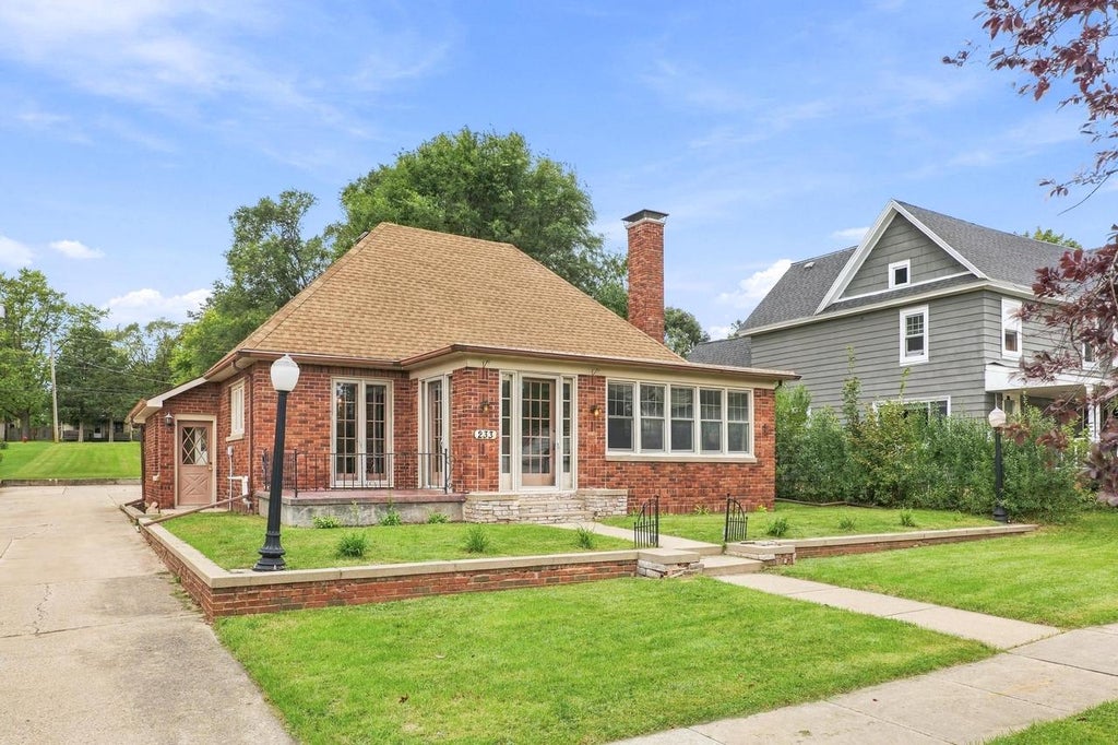 Photo of 233 N 1st STREET, Princeton, WI 54968 (MLS # 2033072)