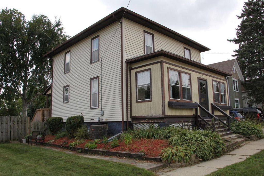 Photo of 412 Manning STREET, Columbus, WI 53925 (MLS # 1941851)