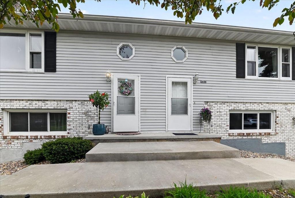Photo of 2660-2658 Chesapeake DRIVE, Fitchburg, WI 53719 (MLS # 2022519)