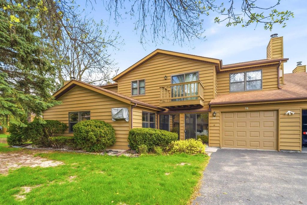 Photo of 940 Babcock STREET #98, Neenah, WI 54956 (MLS # 50325022)