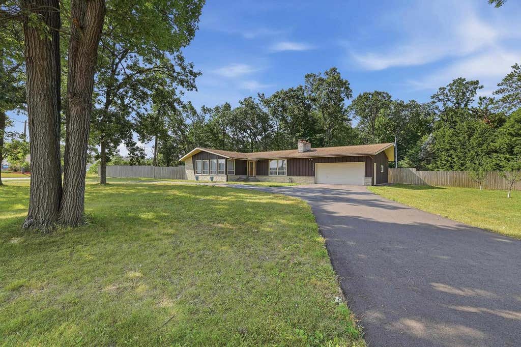 Photo of 5595 Ellis STREET, Stevens Point, WI 54482 (MLS # 22603570)