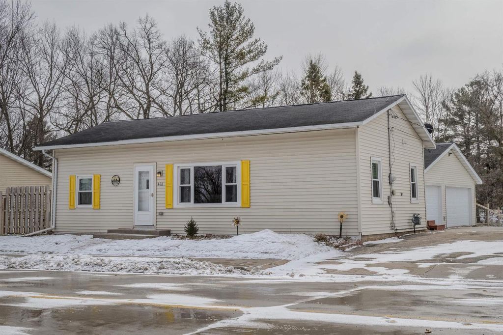 Photo of 406 E Main STREET, Gillett, WI 54124 (MLS # 50321567)