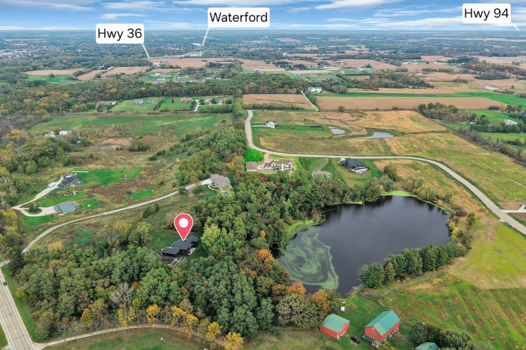 Photo of 815 N English Settlement AVENUE, Burlington, WI 53105 (MLS # 1946131)