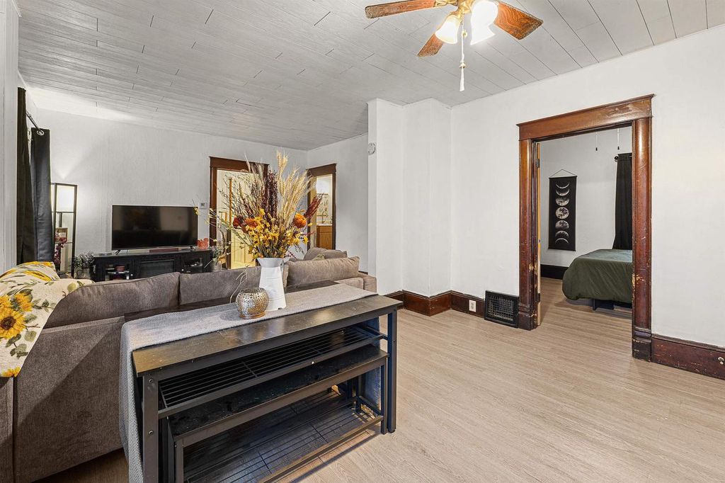 Photo of 120 Bowen STREET, Oshkosh, WI 54901 (MLS # 50318387)