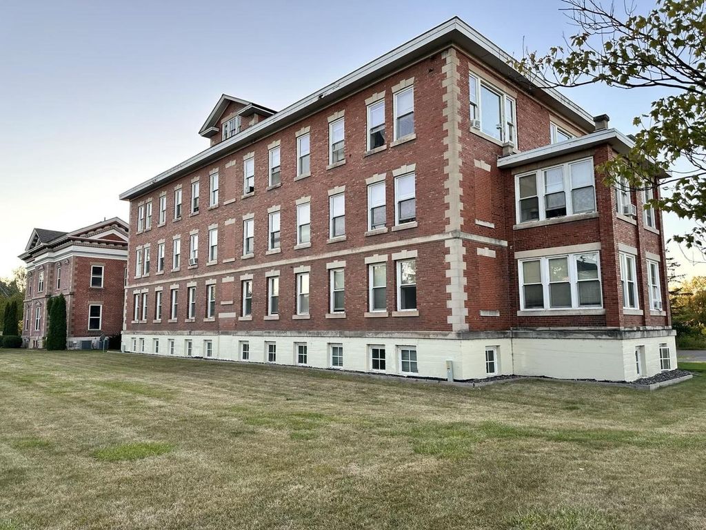 Photo of 522 Chapple AVENUE, Ashland, WI 54806 (MLS # 6123553)