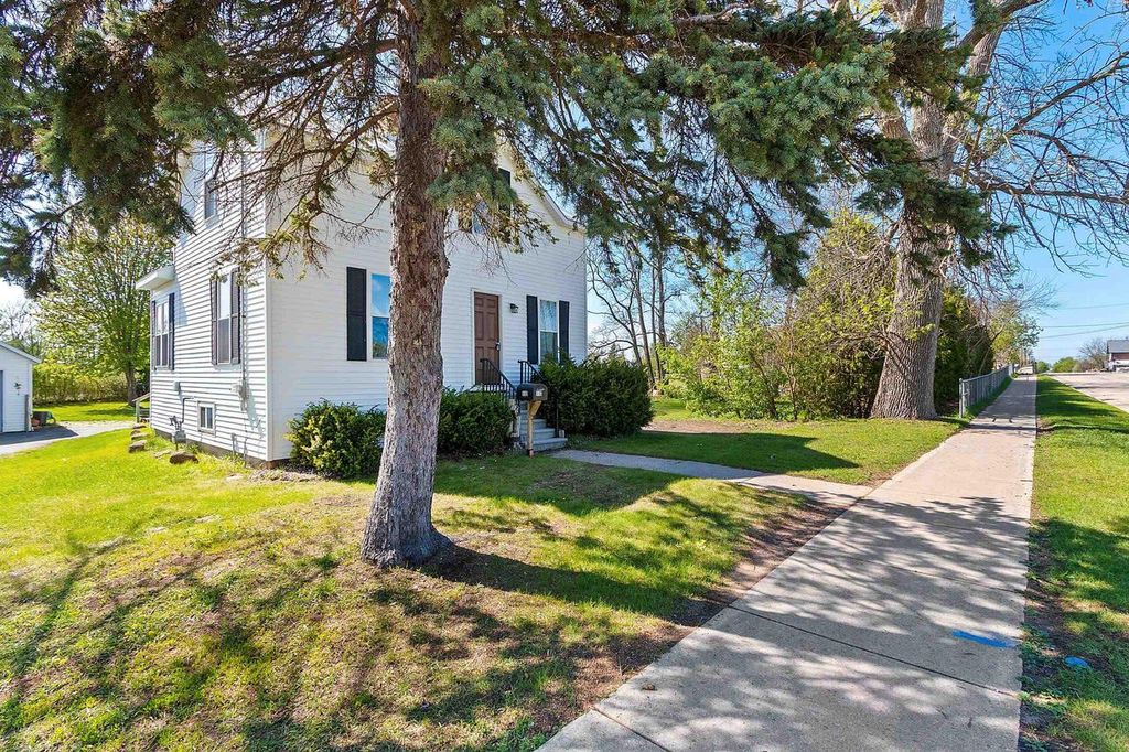 Photo of 112 Scherer AVENUE, Oconto, WI 54153 (MLS # 50325776)
