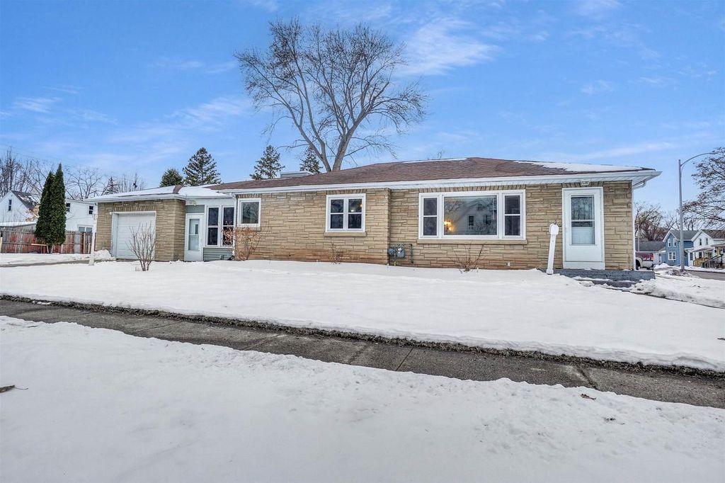 Photo of 358 Lloyd STREET, Fond Du Lac, WI 54935 (MLS # 50319205)