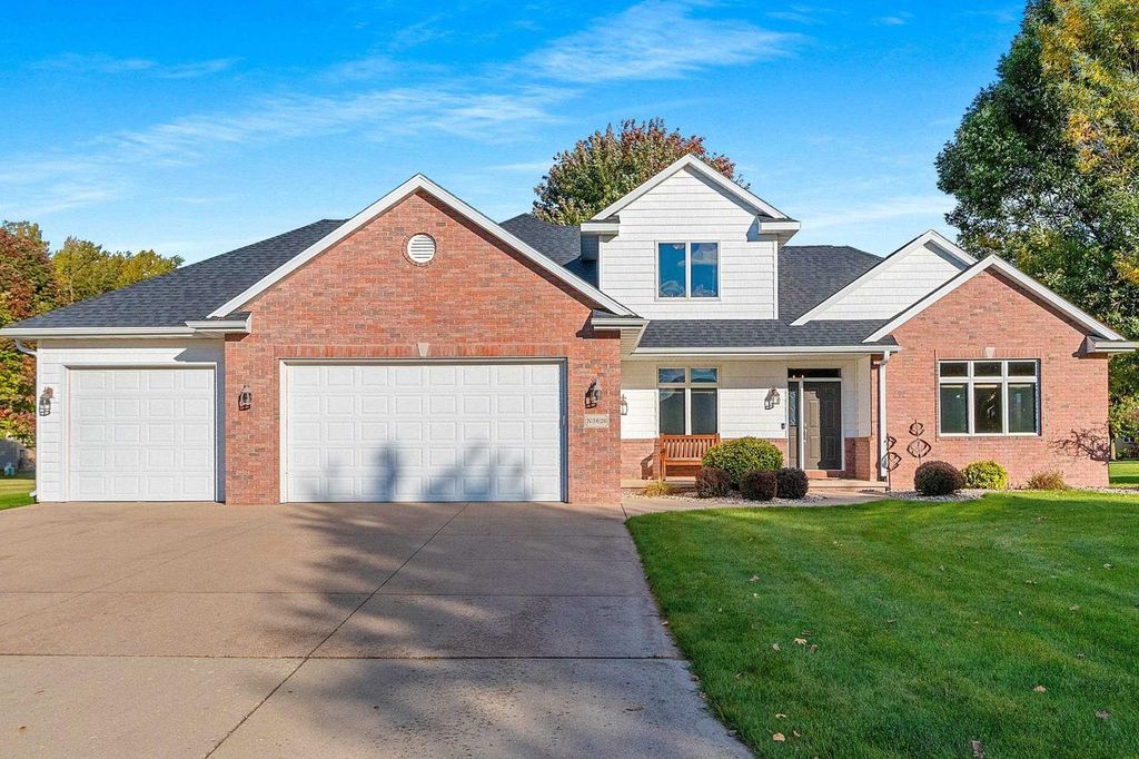 Photo of N3626 Rose Garden WAY, Appleton, WI 54913 (MLS # 50316415)