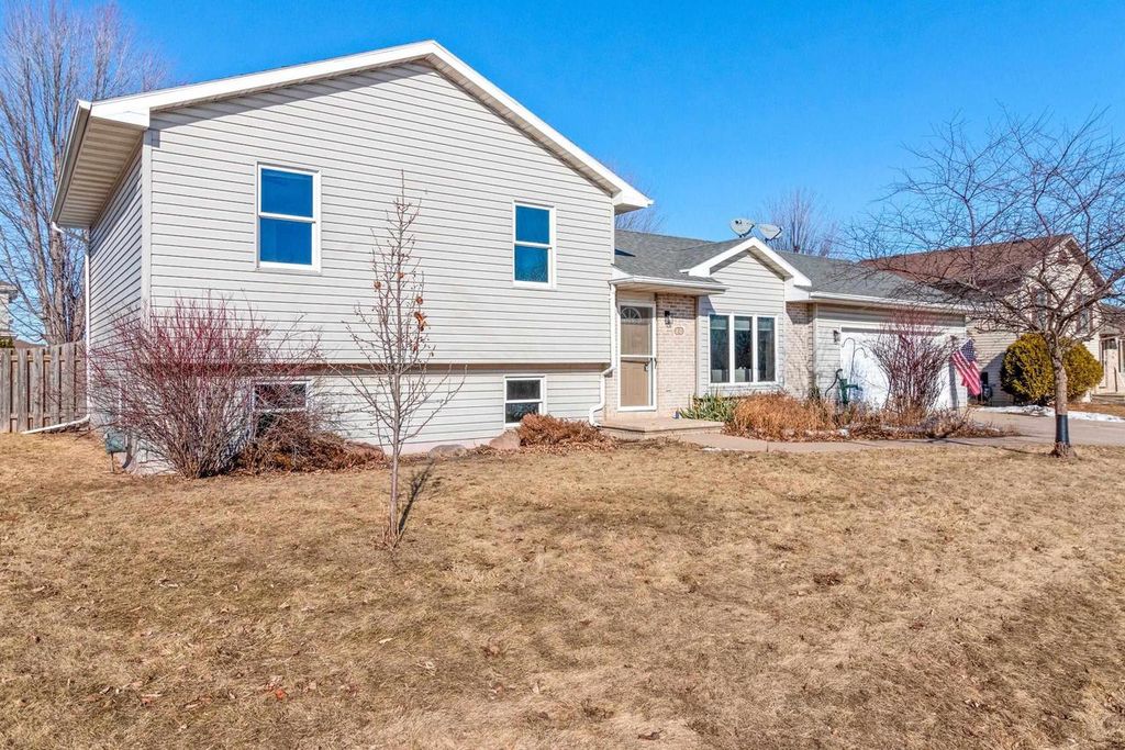 Photo of 80 Kope AVENUE, Oshkosh, WI 54901 (MLS # 50321127)