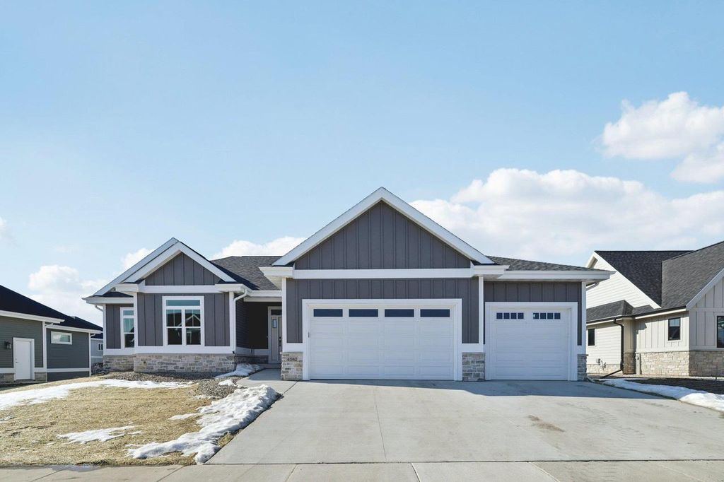 Photo of 4082 Hanover DRIVE, Deforest, WI 53532 (MLS # 2016579)