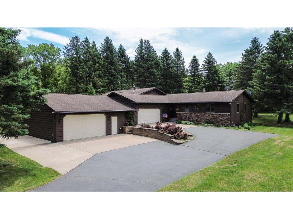 Photo of N8269 1015th STREET, River Falls, WI 54022 (MLS # 7120511)
