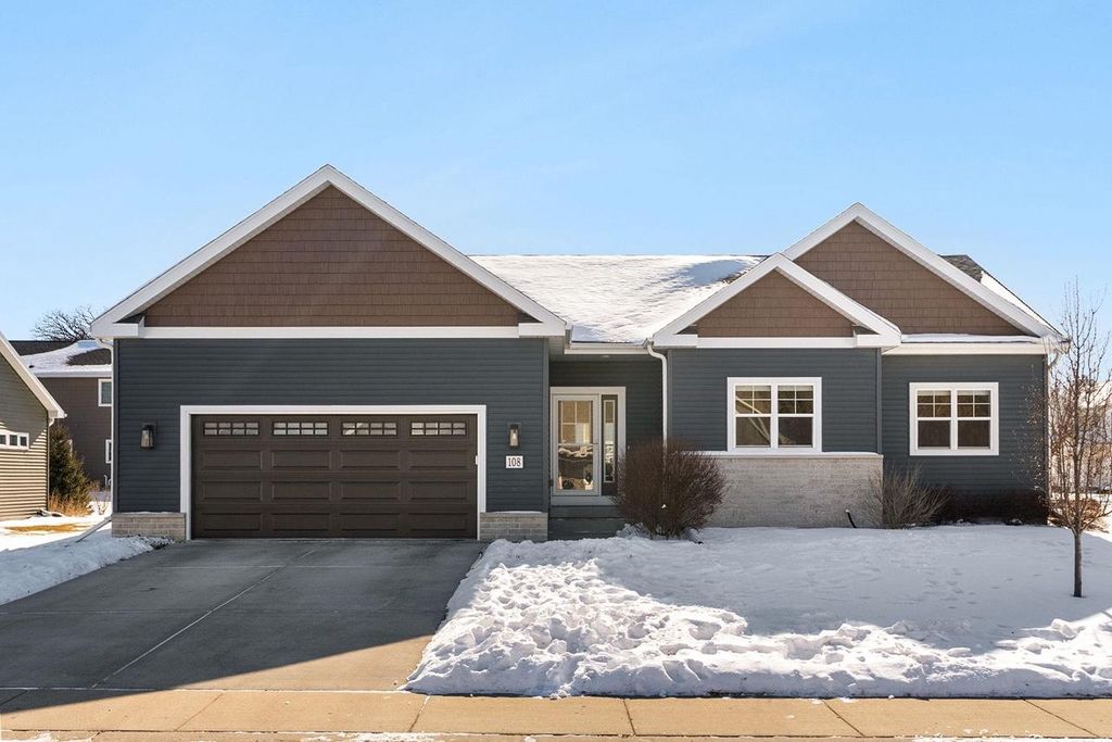 Photo of 108 Drumlin CIRCLE, Oregon, WI 53575 (MLS # 2015944)