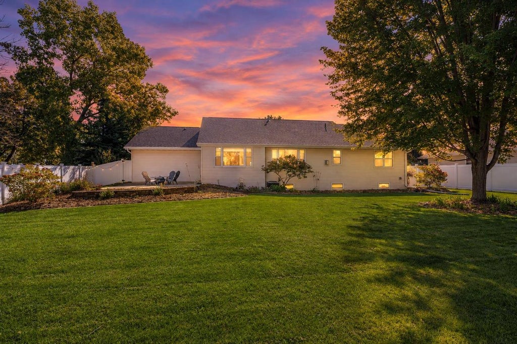 Photo of 2276 Lost Dauphin ROAD, De Pere, WI 54115 (MLS # 50333522)