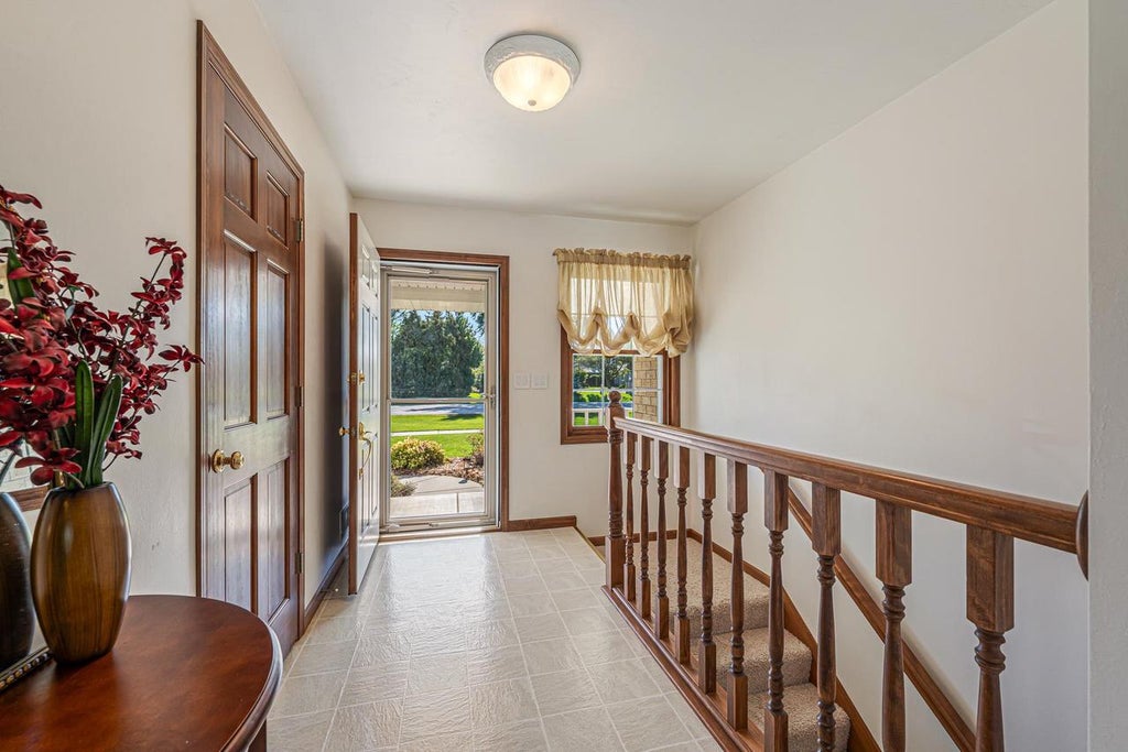 Photo of 2276 Lost Dauphin ROAD, De Pere, WI 54115 (MLS # 50333522)