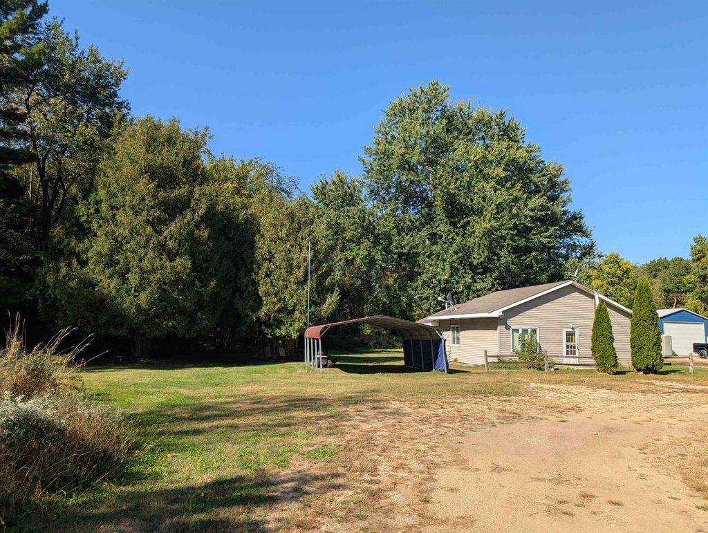 Photo of 6116 S U.S. Highway 51, Janesville, WI 53546 (MLS # 2009195)