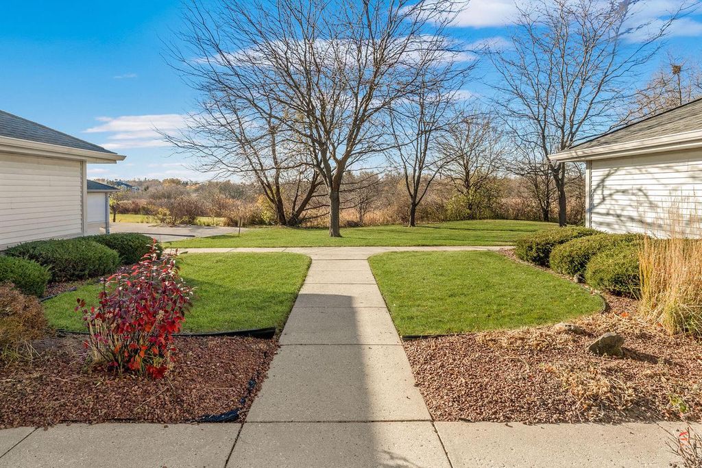 Photo of 1083 Quinlan DRIVE #C, Pewaukee, WI 53072 (MLS # 1943984)
