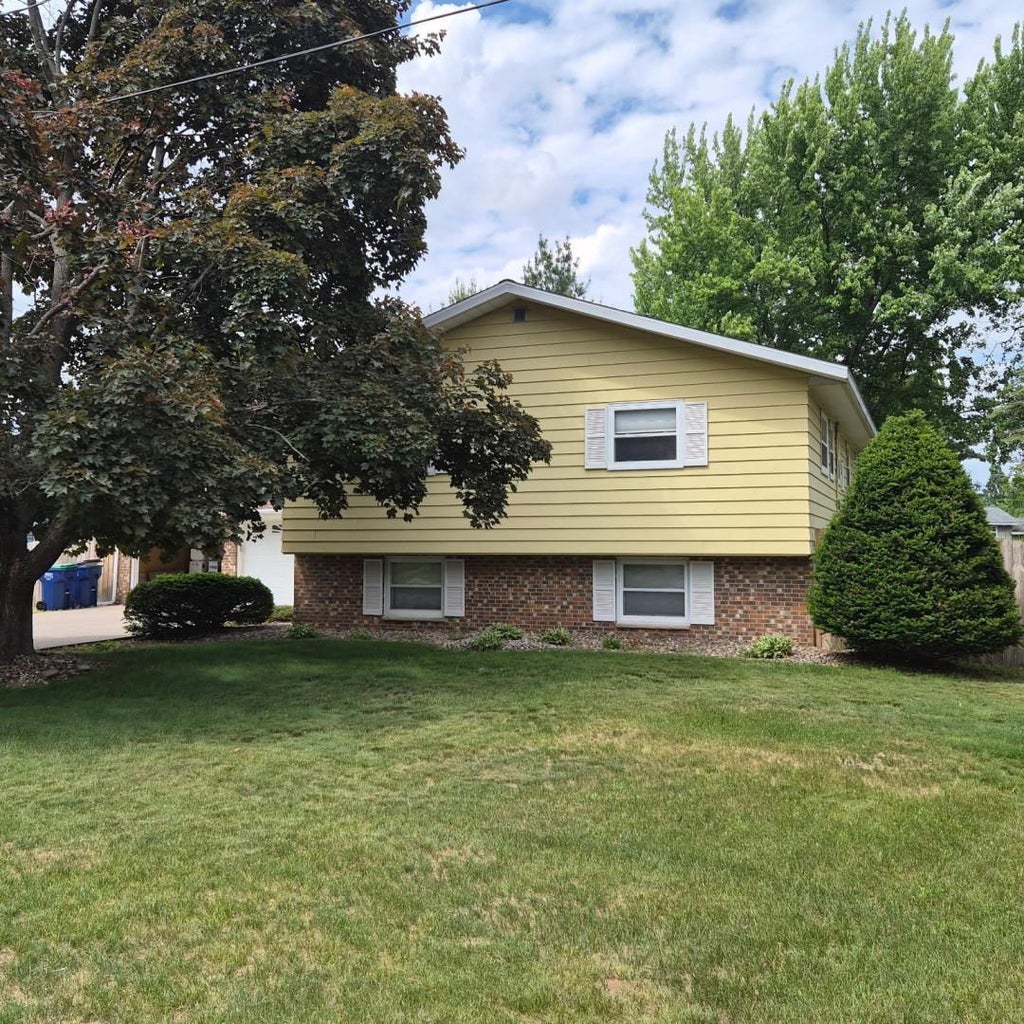 Photo of 4802 Augustine AVENUE, Weston, WI 54476 (MLS # 22603159)