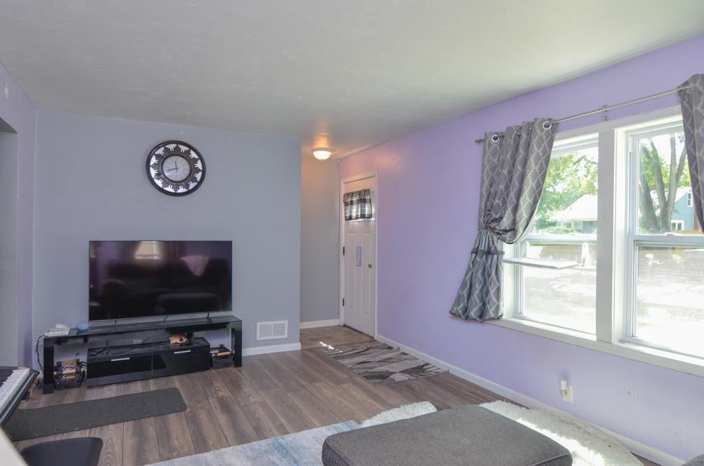 Photo of 816 E Harrison STREET, Appleton, WI 54915 (MLS # 50329937)