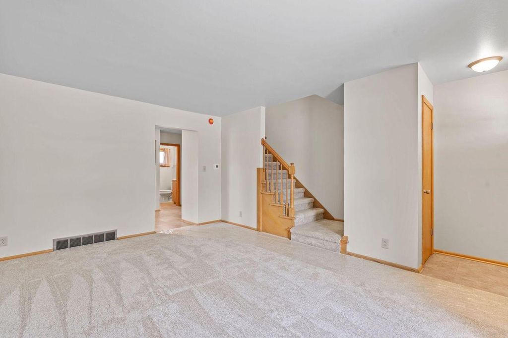 Photo of 8934 W Tripoli AVENUE, Milwaukee, WI 53228 (MLS # 1953608)