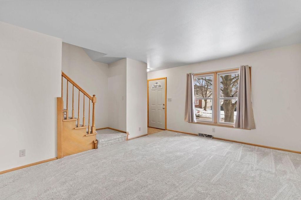 Photo of 8934 W Tripoli AVENUE, Milwaukee, WI 53228 (MLS # 1953608)