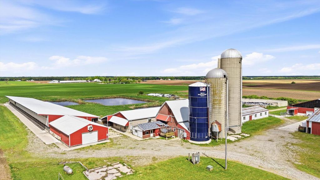 Photo of N1211 County Road Gg, Kaukauna, WI 54130 (MLS # 50325909)