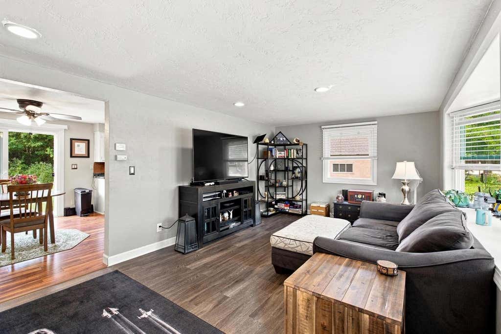 Photo of 1623 Utah STREET, Sturgeon Bay, WI 54235 (MLS # 50330076)