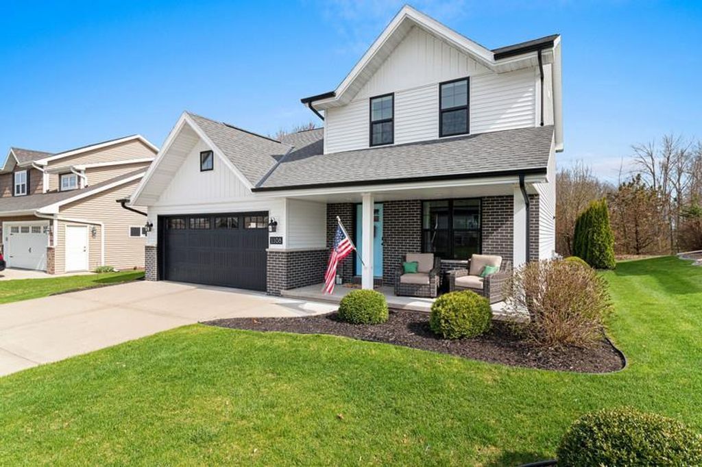 Photo of 1108 Heyerdahl HEIGHTS, Hobart, WI 54115 (MLS # 50324487)