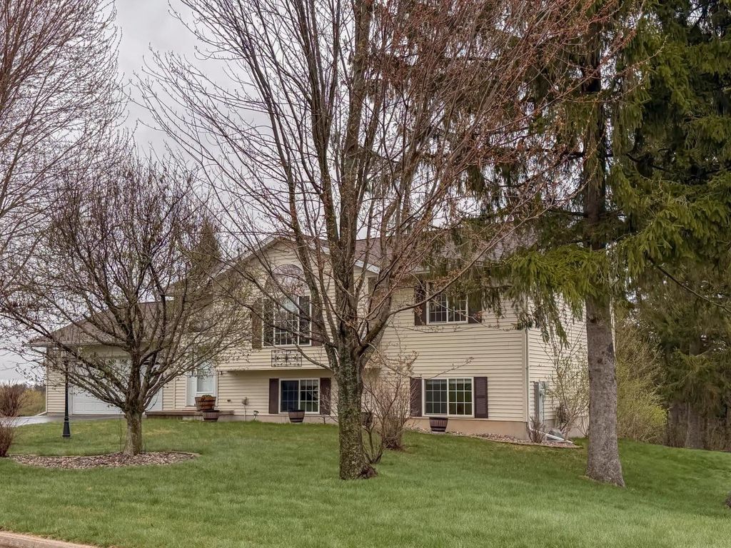 Photo of 1407 Delmore DRIVE, Merrill, WI 54452 (MLS # 22601649)