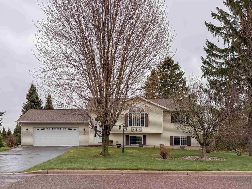 Photo of 1407 Delmore DRIVE, Merrill, WI 54452 (MLS # 22601649)