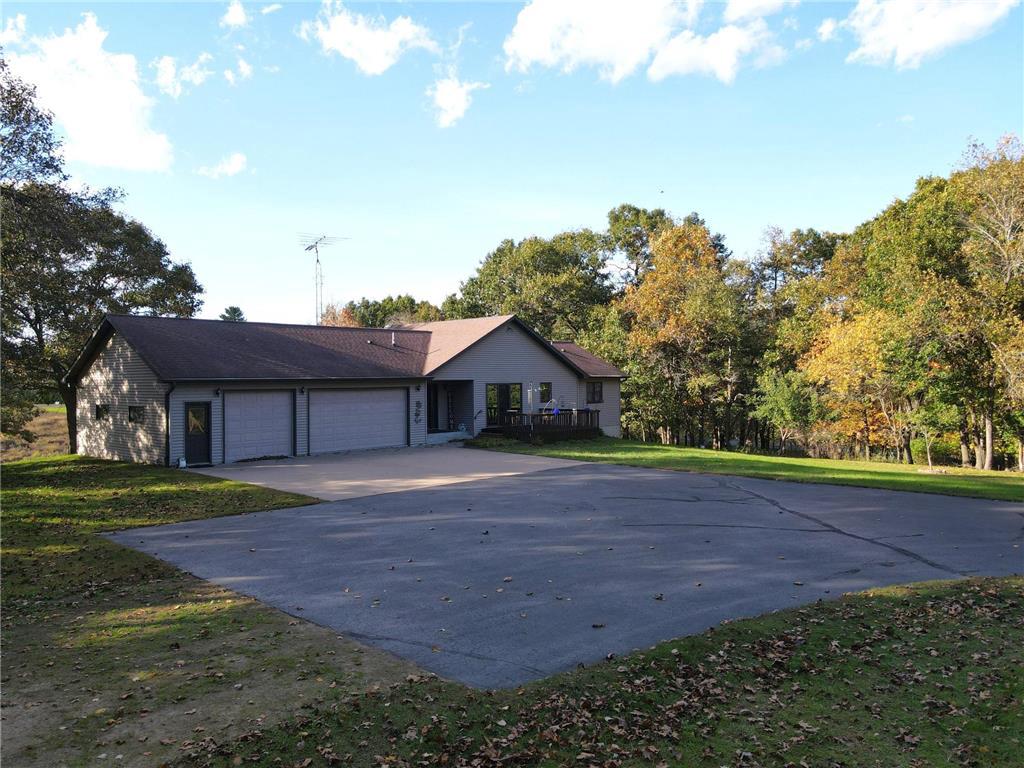 Photo of W2089 Spring Creek ROAD, Durand, WI 54736 (MLS # 7157267)
