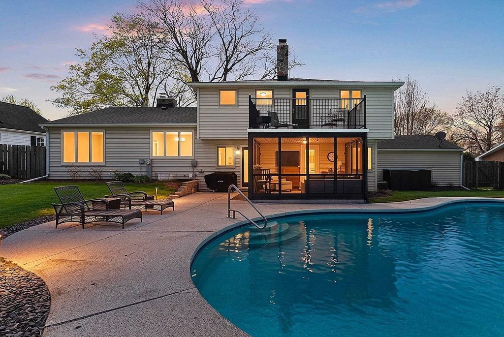 Photo of 180 Arbor LANE, Green Bay, WI 54301 (MLS # 50324474)