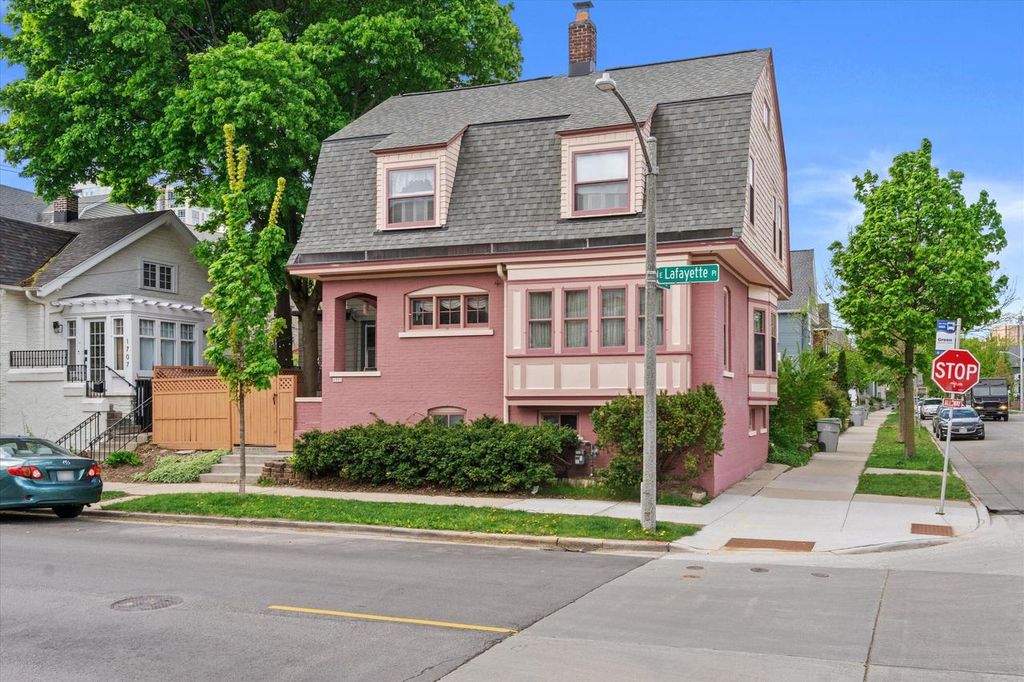 Photo of 1701 E Lafayette PLACE, Milwaukee, WI 53202 (MLS # 1962991)