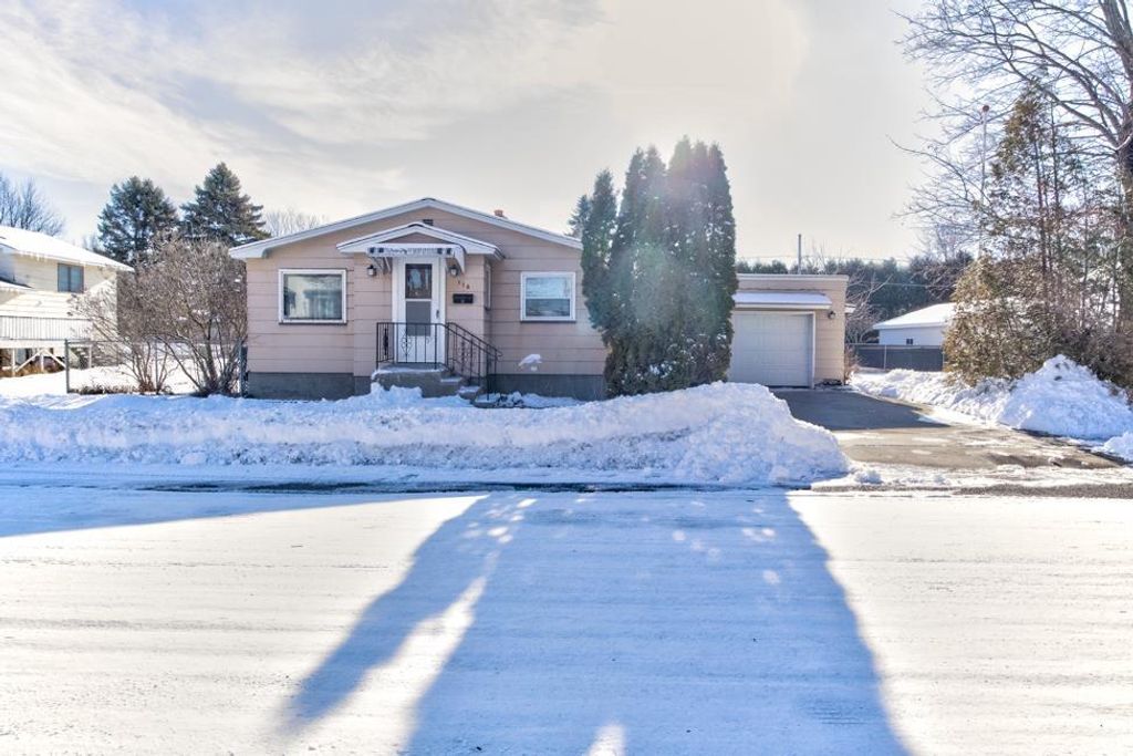 Photo of 118 Coleman STREET, Marinette, WI 54143 (MLS # 50320006)