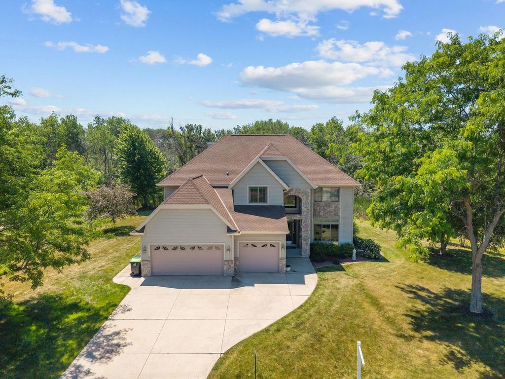 Photo of W6928 Westwood DRIVE, Fond Du Lac, WI 54937 (MLS # 50329261)