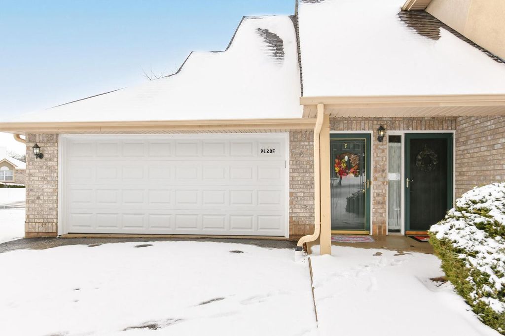 Photo of 9128 W Elm COURT #F, Franklin, WI 53132 (MLS # 1947625)