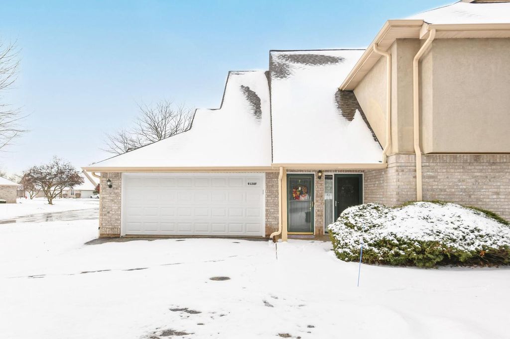 Photo of 9128 W Elm COURT #F, Franklin, WI 53132 (MLS # 1947625)