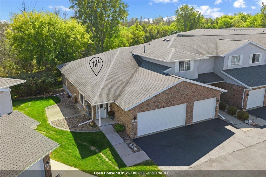 Photo of 2543 Telluride TRAIL #1(A), Green Bay, WI 54313 (MLS # 50333455)