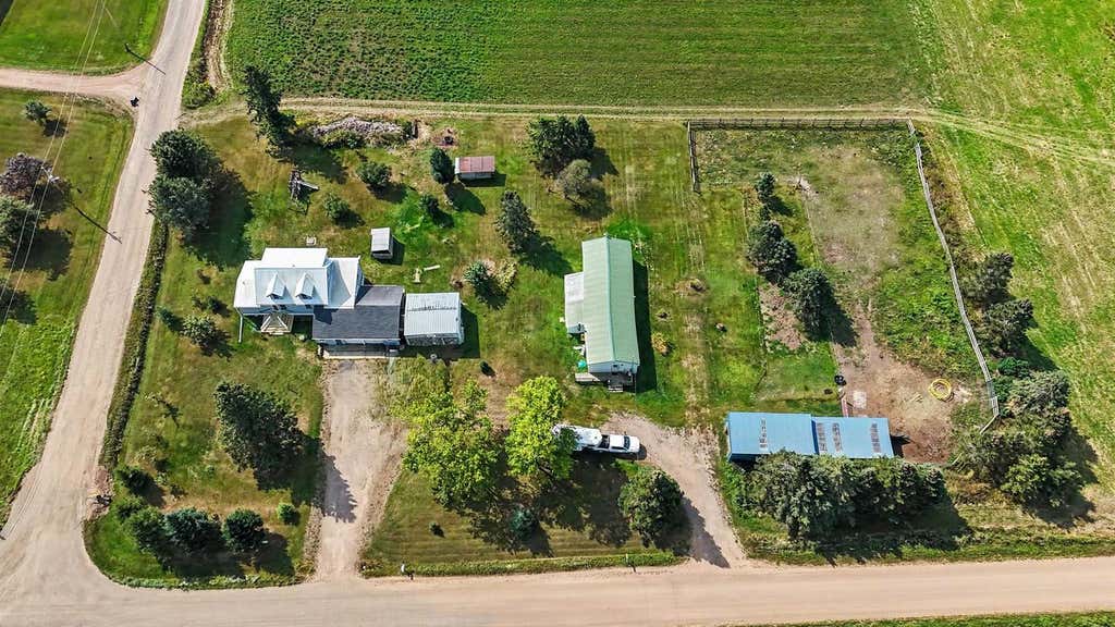 Photo of W107 1st AVENUE, Gleason, WI 54435 (MLS # 22604115)