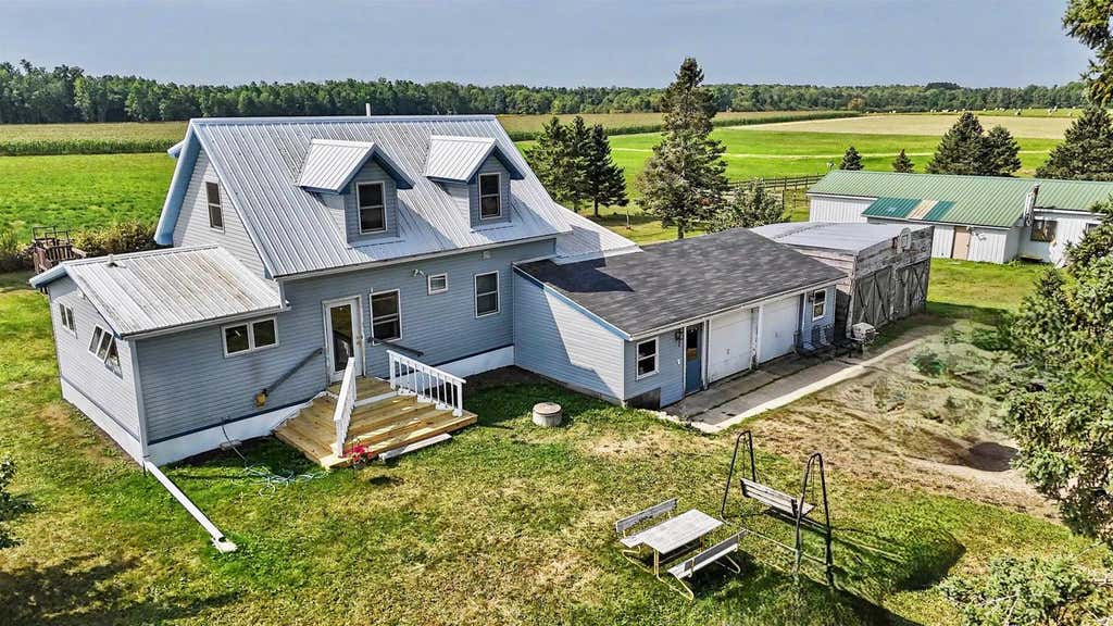 Photo of W107 1st AVENUE, Gleason, WI 54435 (MLS # 22604115)