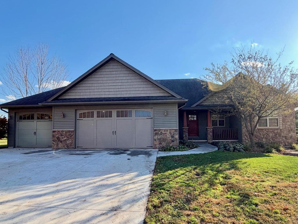 Photo of 410 Aspen Grove LANE, Wausau, WI 54403 (MLS # 50335161)