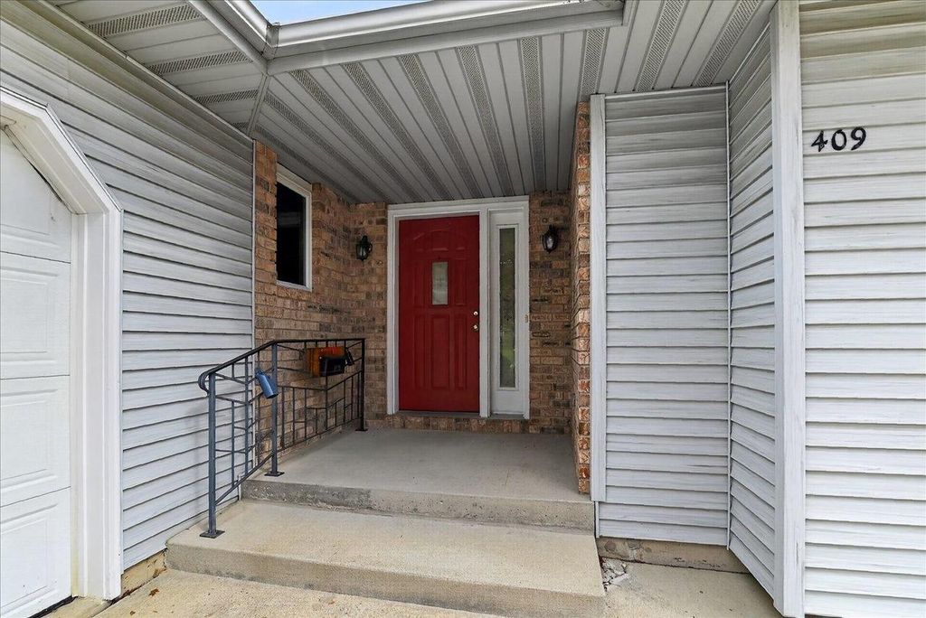 Photo of 409 E Netherwood STREET, Oregon, WI 53575 (MLS # 2022083)