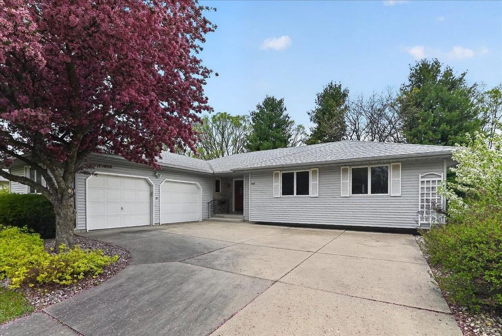Photo of 409 E Netherwood STREET, Oregon, WI 53575 (MLS # 2022083)