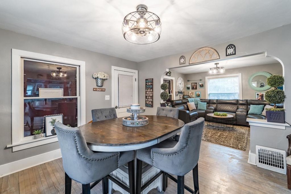 Photo of 1303 E Wausau AVENUE, Wausau, WI 54403 (MLS # 22505650)