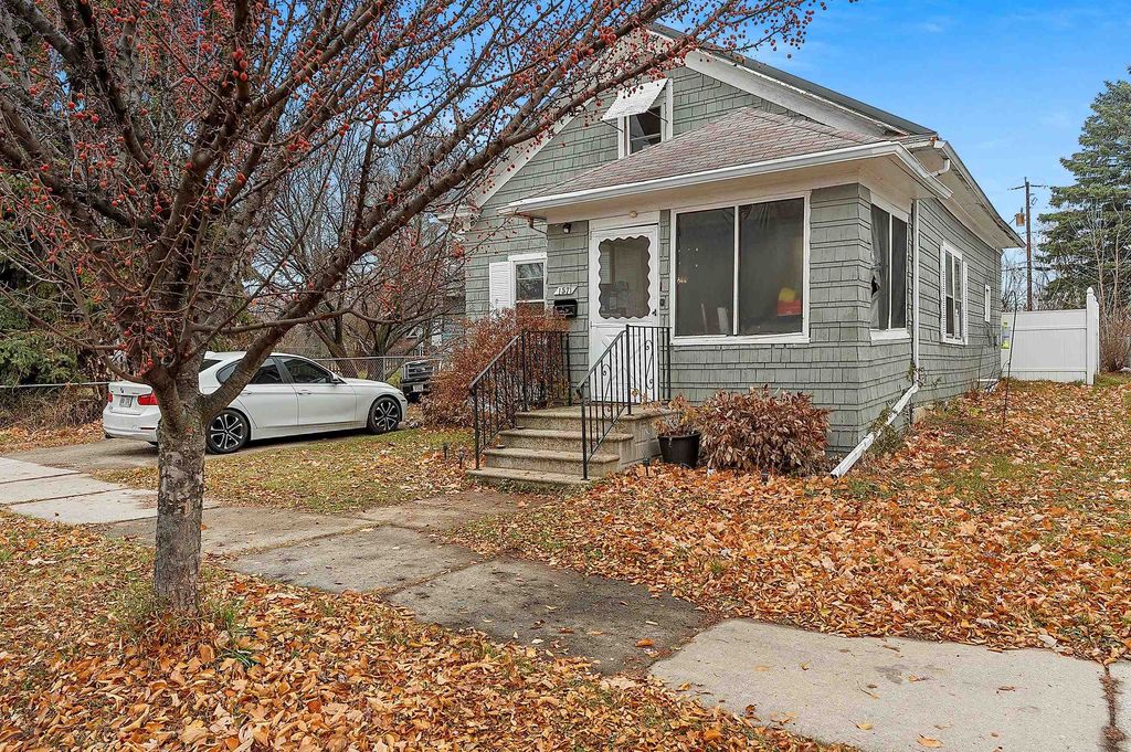 Photo of 1571 Kimball STREET, Green Bay, WI 54301 (MLS # 50318704)