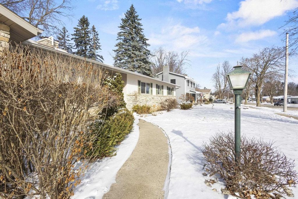 Photo of 1100 Newbury STREET, Ripon, WI 54971 (MLS # 2015567)
