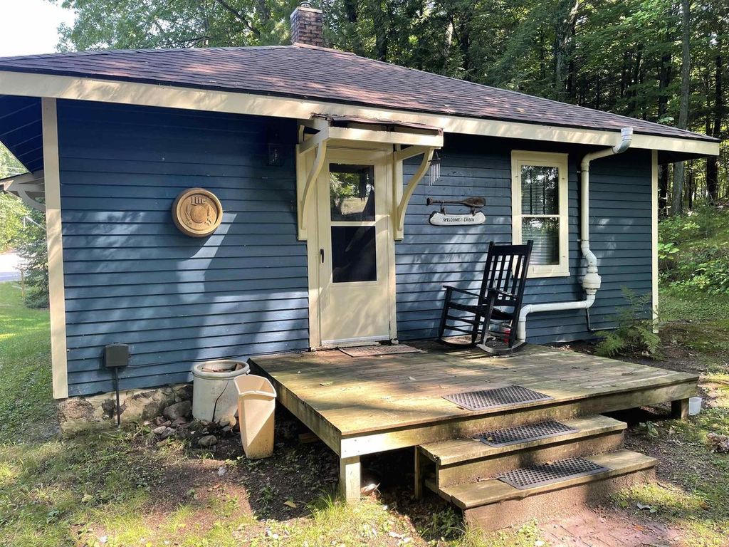Photo of N11364 Hwy P, Iola, WI 54945 (MLS # 50315546)